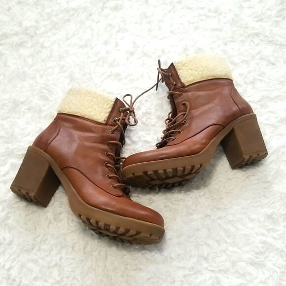 𝅺Rouge Brown Ankle With Fur Sz 11 - Picture 1 of 7